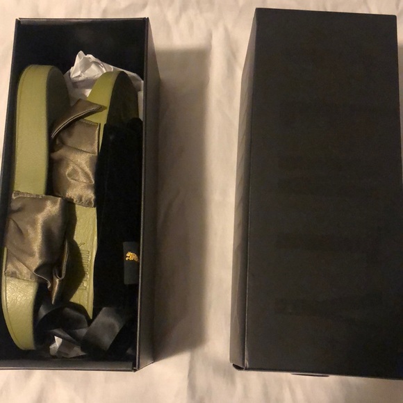 Puma Shoes - Rihanna Fenty puma slides